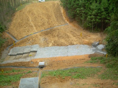 Conten��o de eros�o em Rio